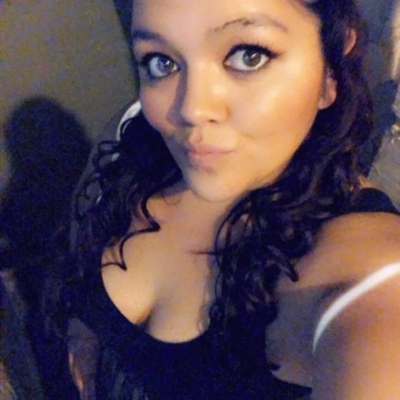 Meet your Posher, Dolores - Picture 1 of 1